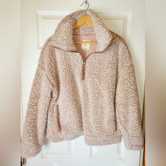 THREAD & SUPPLY  Wubby sherpa pullover 1/4 zipper fluffy smoke rose size large - Picture 1 of 5